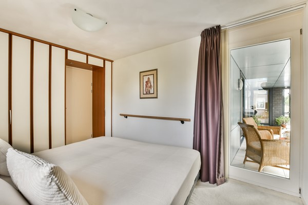 Medium property photo - Ladogameerhof 150, 1060 RE Amsterdam